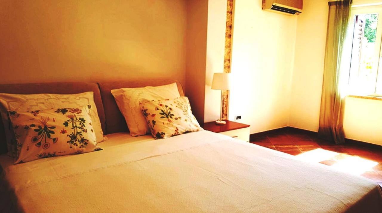 Arianna Mare Rooms Rovinj Exterior photo